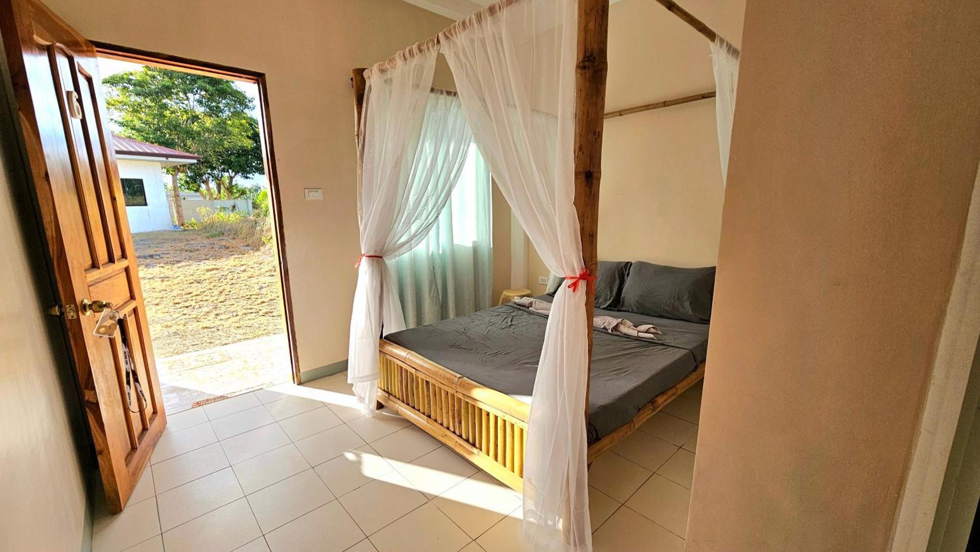 Mangoverde Guesthouse Moalboal Esterno foto